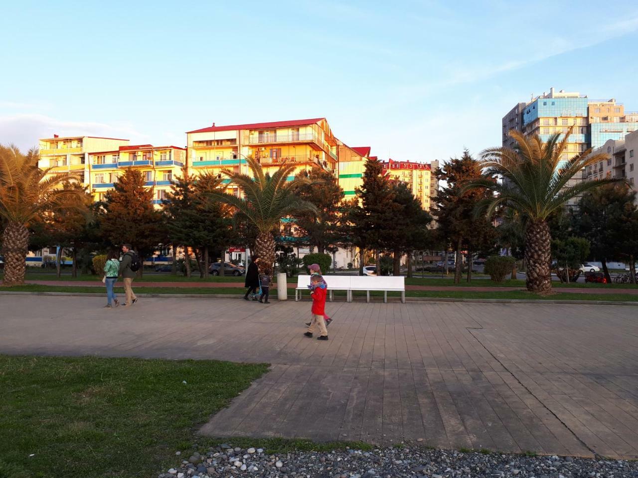 Apartment Lia Μπατούμι Εξωτερικό φωτογραφία